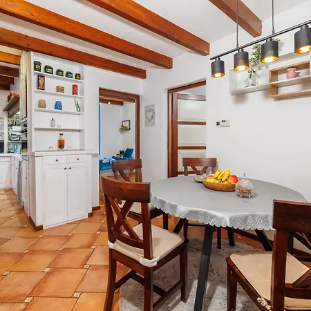 Holiday home Bobbys Selce
